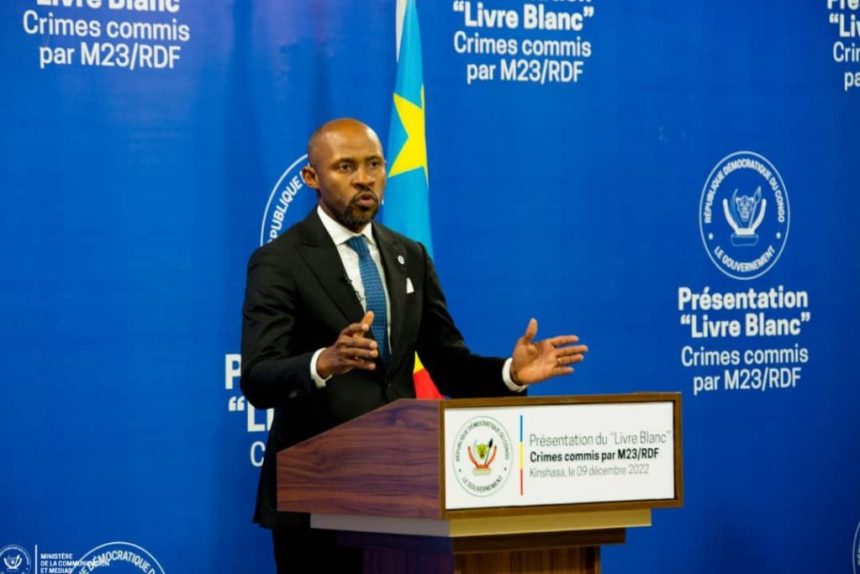 Rencontre Kagame et les diplomates : « C’est pour essayer de justifier son agenda caché qui vise à maintenir l’Est de la RDC dans l’instabilité pour lui permettre de continuer le pillage » (Muyaya)