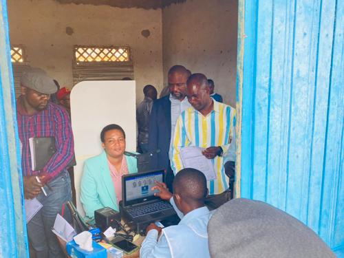 Ituri : la société civile et des politiques dénoncent des cas de corruption dans les centres d’enrôlement des électeurs